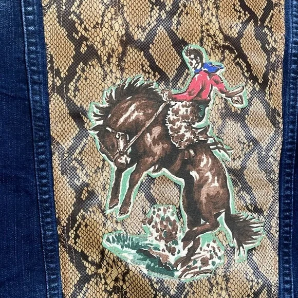 Lola Jeans | Women’s Dark Wash Western Snake Skin Print Details Size Small NWT - Picture 4 of 6